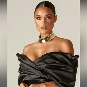 ALIEVA LILY NECKLACE (GOLD)